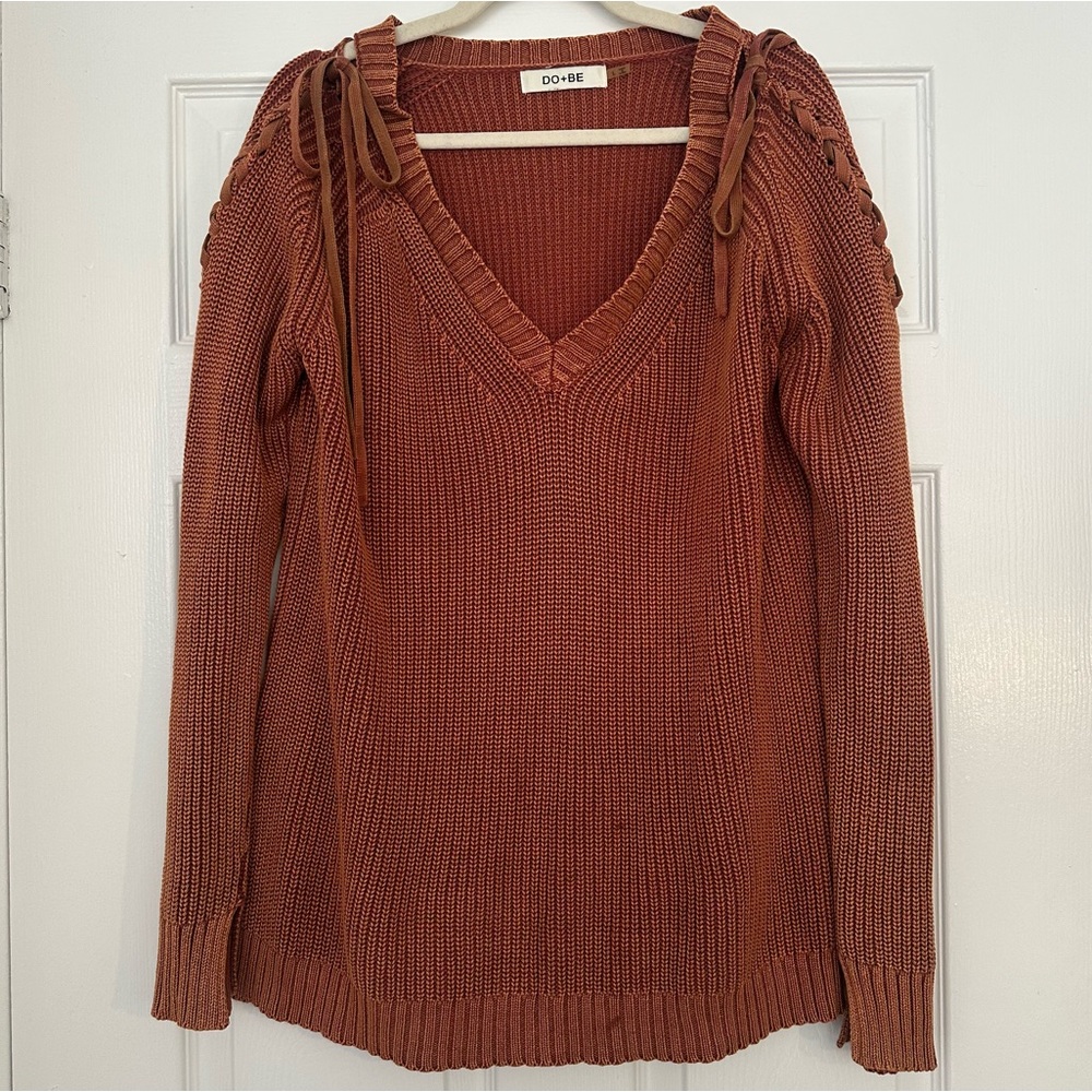 DO+BE Lace Up Shoulder V Neck Cotton Sweater